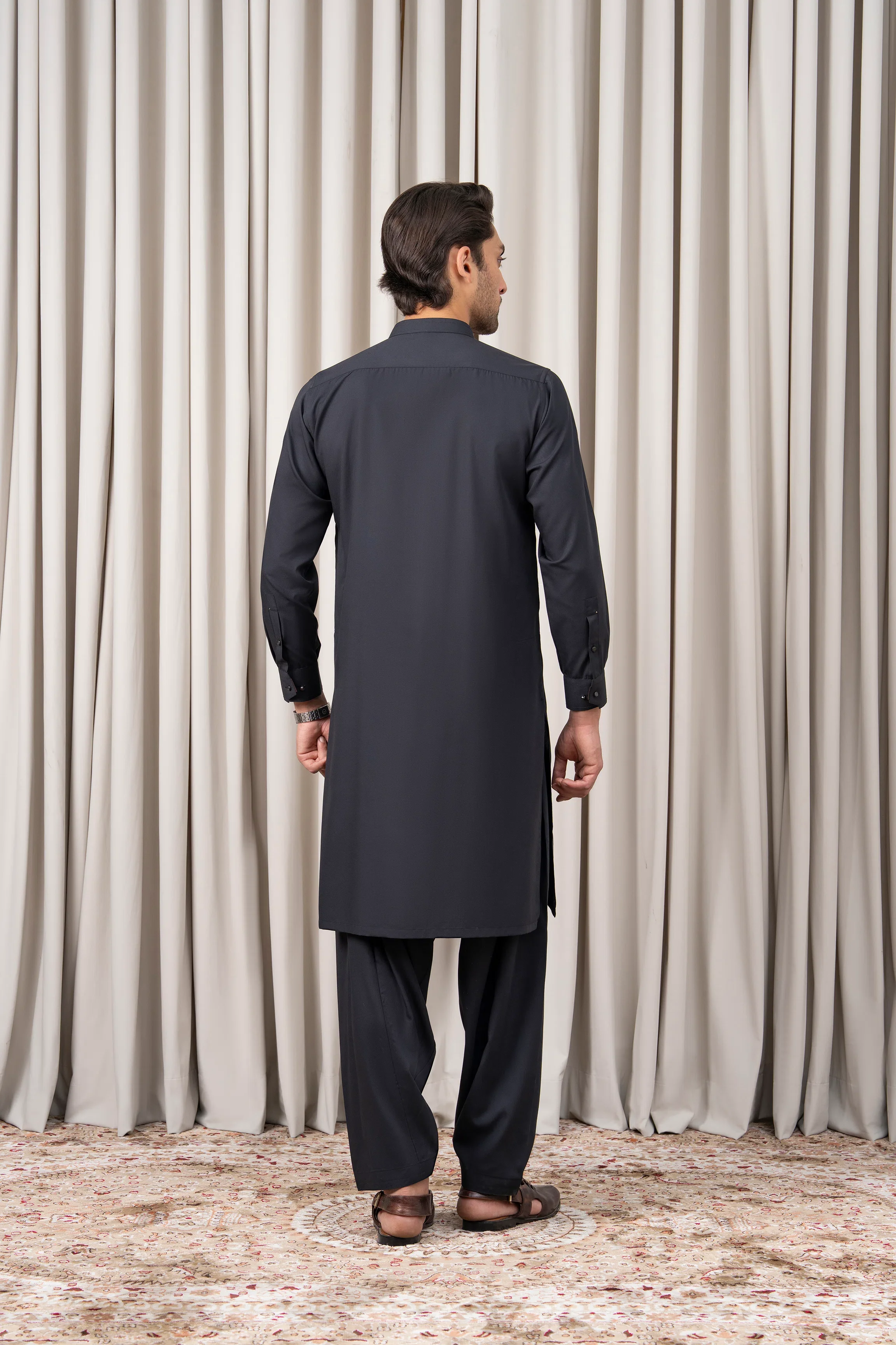 TEXTURED BLENDED KAMEEZ SHALWAR - SIGNATURE COLLECTION BLACK - Image 4